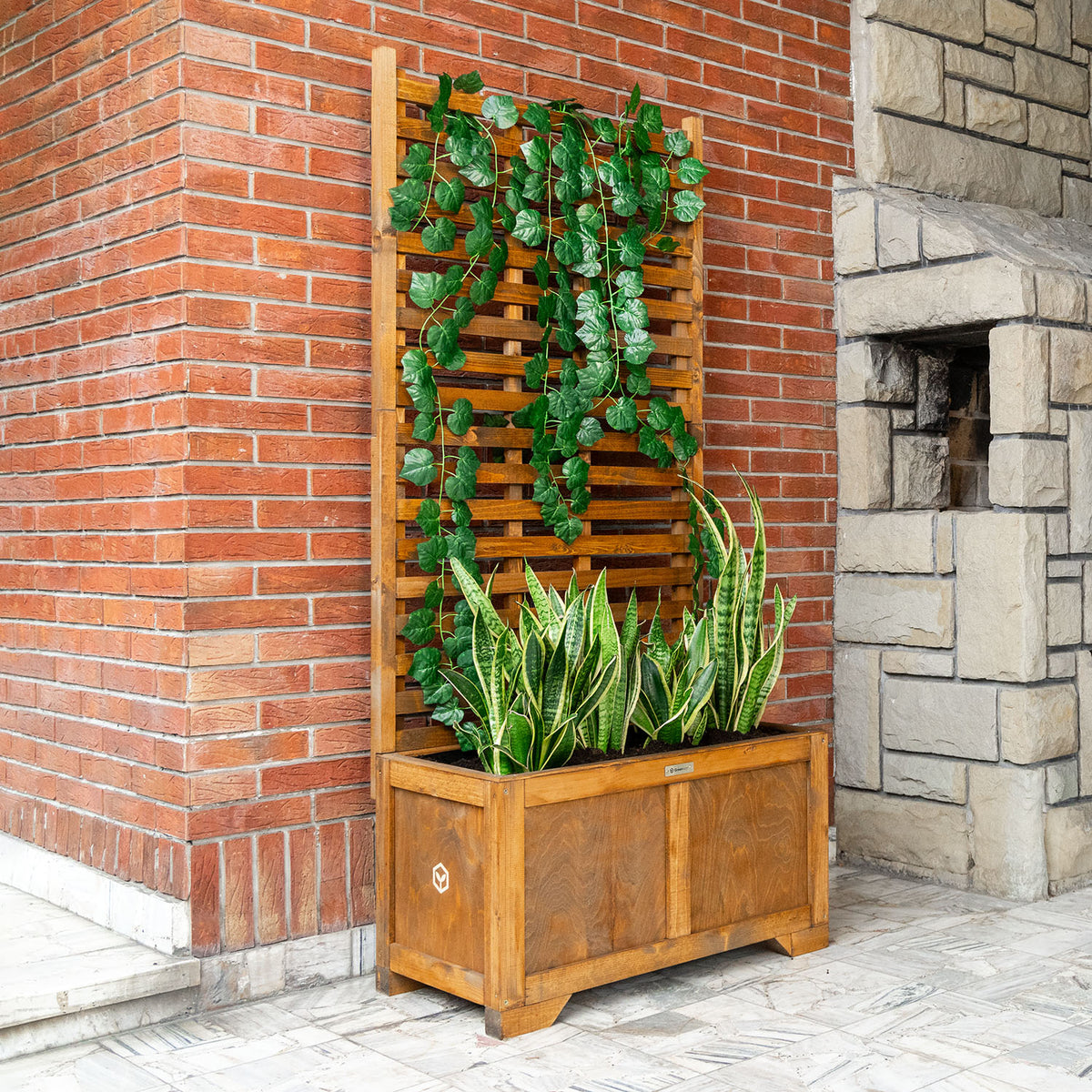 Blumenkasten mit Rankgitter Vintage