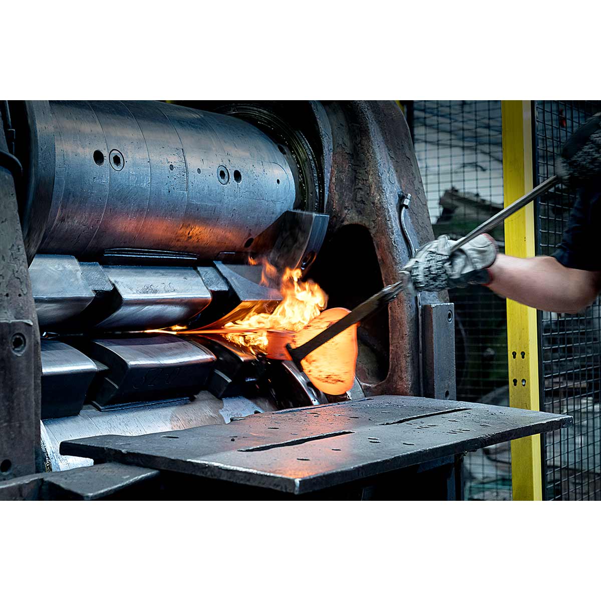 SHW Wiedehopfhacke Ovalblatt mit Eschenstiel 105 cm - SHW - FIRE